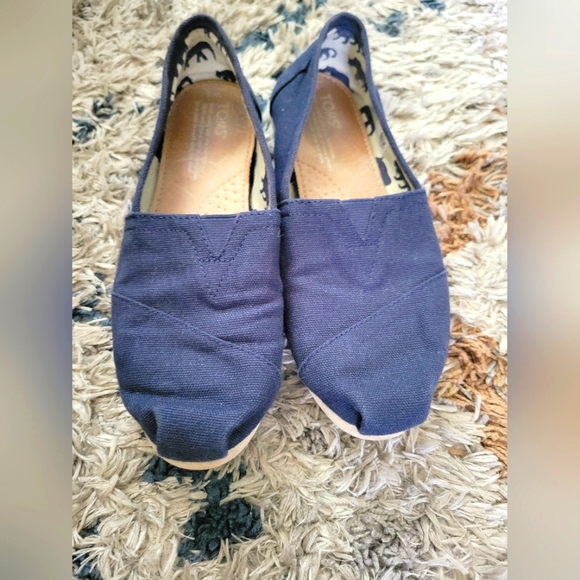 TOMS | Canvad Slip - On | Navy Blue | Women's Size 6 - Picture 2 of 8